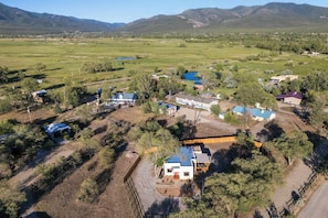 Exterior - Medina Casita - Mountain Views, Firepit, Pets Okay (El Prado)