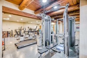 Fitness facility - Casita Luna - Luxury Condo only Steps to the Plaza (Santa Fe)