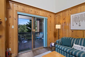 TV - Snowfire 312A - Walk to Ski, Hike, Bike & Dining (Angel Fire)