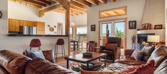 Laguna Azul | Big Patio View | Trails & Pickleball
