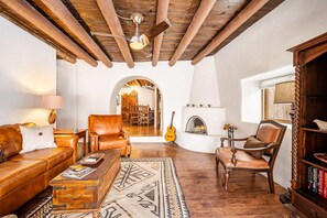 Interior - Pueblo Revival - Historic Adobe, Near Taos Plaza (Taos)
