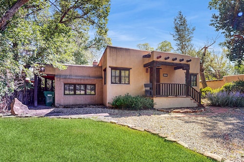 Mountain View Home | Private Yard | Near Plaza!
