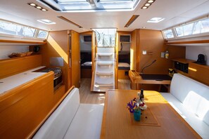 Interior - Sun-Kissed Sailing Adventure in the Ionian Islands, Lefkada (Lefkada)
