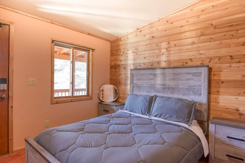 Hot Tub Escape | Cabin Vibes | Cozy Stay & Play