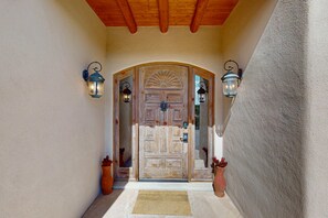 Exterior detail - Mountain-View Magic - Huge Views, Hot Tub & Patio (Santa Fe)