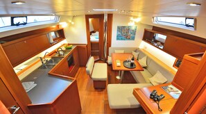 Private kitchen - Sun-Kissed Sailing Adventure in the Dodecanese Islands (Kos)