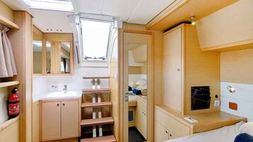 6 chambres, coffres-forts dans les chambres