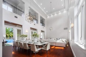 Dining - New Luxe Super Villa by The Glam Homes (Plantation)