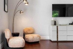 Interior - New Luxe Super Villa by The Glam Homes (Plantation)