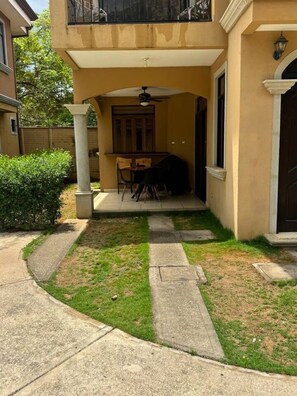 Unclassified image, 5 of 25, button - 7 Guest Home | Pool | 1 Min to Playas del Coco (Del Coco Beach)