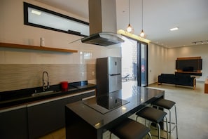 Fridge, microwave, oven, coffee/tea maker