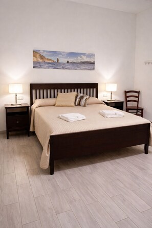 1 Schlafzimmer, Schreibtisch, kostenloses WLAN, Bettwäsche