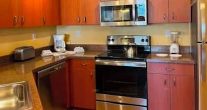 Resort with 1 bedroom and AC in marvelous Las Vegas