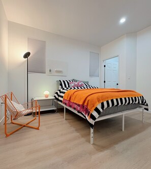 1 bedroom, free WiFi, bed sheets - Sunny Cypress Retreat - 1BR + Bonus Bed - New ADU (Cypress)