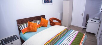 Modern 1 Bedroom Apartment in Quiet Tilbury Town