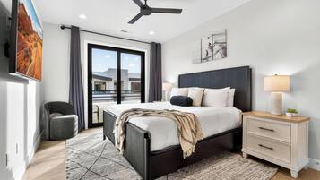 7 bedrooms, iron/ironing board, WiFi, bed sheets