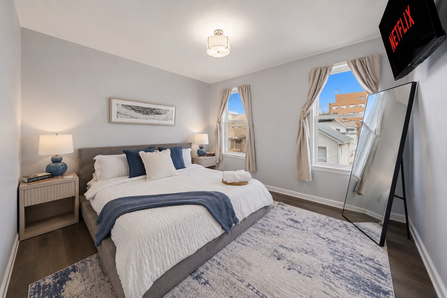4 bedrooms, iron/ironing board, free WiFi, bed sheets
