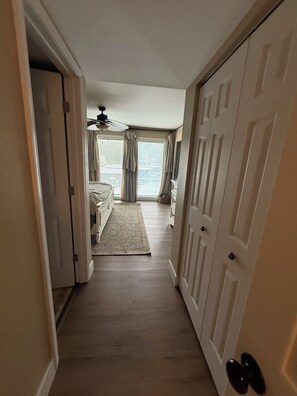 2 bedrooms, WiFi, bed sheets - Lake of The Ozarks 2 Bed 2 Bath Condo (Village of Four Seasons)