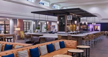 Sleek City-View King Suite Near San Diego’s Best Food & Nightlife