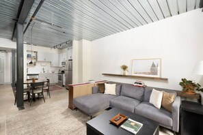 Living area - Spacious Luxury 2BR Apt with Gym, Parking, and Rooftop (Milwaukee)