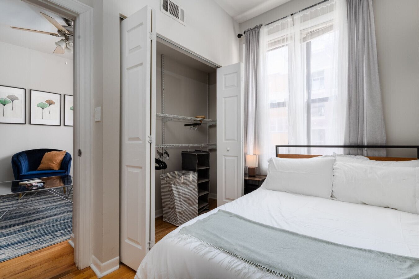 2 bedrooms, desk, iron/ironing board, WiFi