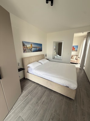 1 bedroom, iron/ironing board, WiFi, bed sheets - Doni Signature Penthouse with HotTub and Sea Views (Il-Mellieħa)