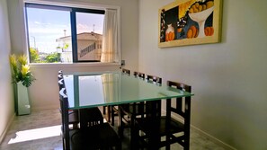 Dining - Amorosa Beach Apartment Family (Viana do Castelo)