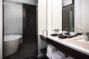 Presidential Penthouse, Balcony, City View | Bathroom - The 121 Hotel (Nashville)
