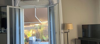 House in a quiet environment near the Rance Pet Friendly