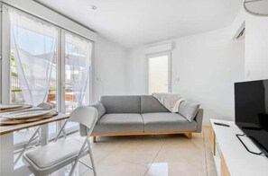 Smart TV - Maisonnette N•1 Domaine julaya between castles and beaches (Ordonnac)