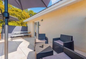 Outdoor dining - Maisonnette N•1 Domaine julaya between castles and beaches (Ordonnac)