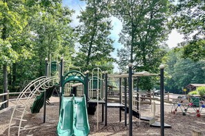 Children’s area - Pocono Escape | Fire Pit + Game Room + Lake Access (East Stroudsburg)