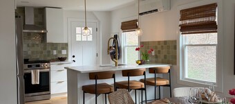 Trail-front Hudson Valley Retreat in Rosendale