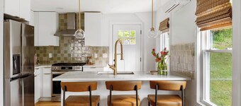 Trail-front Hudson Valley Retreat in Rosendale