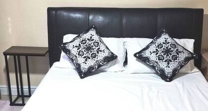 Cozy 2-bedroom Apartment in Tyseley, UK - Perfect City Retreat