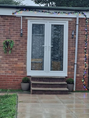Apartment, 1 Bedroom | Exterior detail - Cozy 2-bedroom Apartment in Tyseley, UK - Perfect City Retreat (Birmingham)