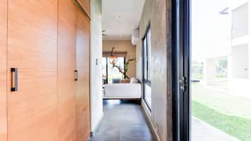 Comfort Villa, Pool View | Living area