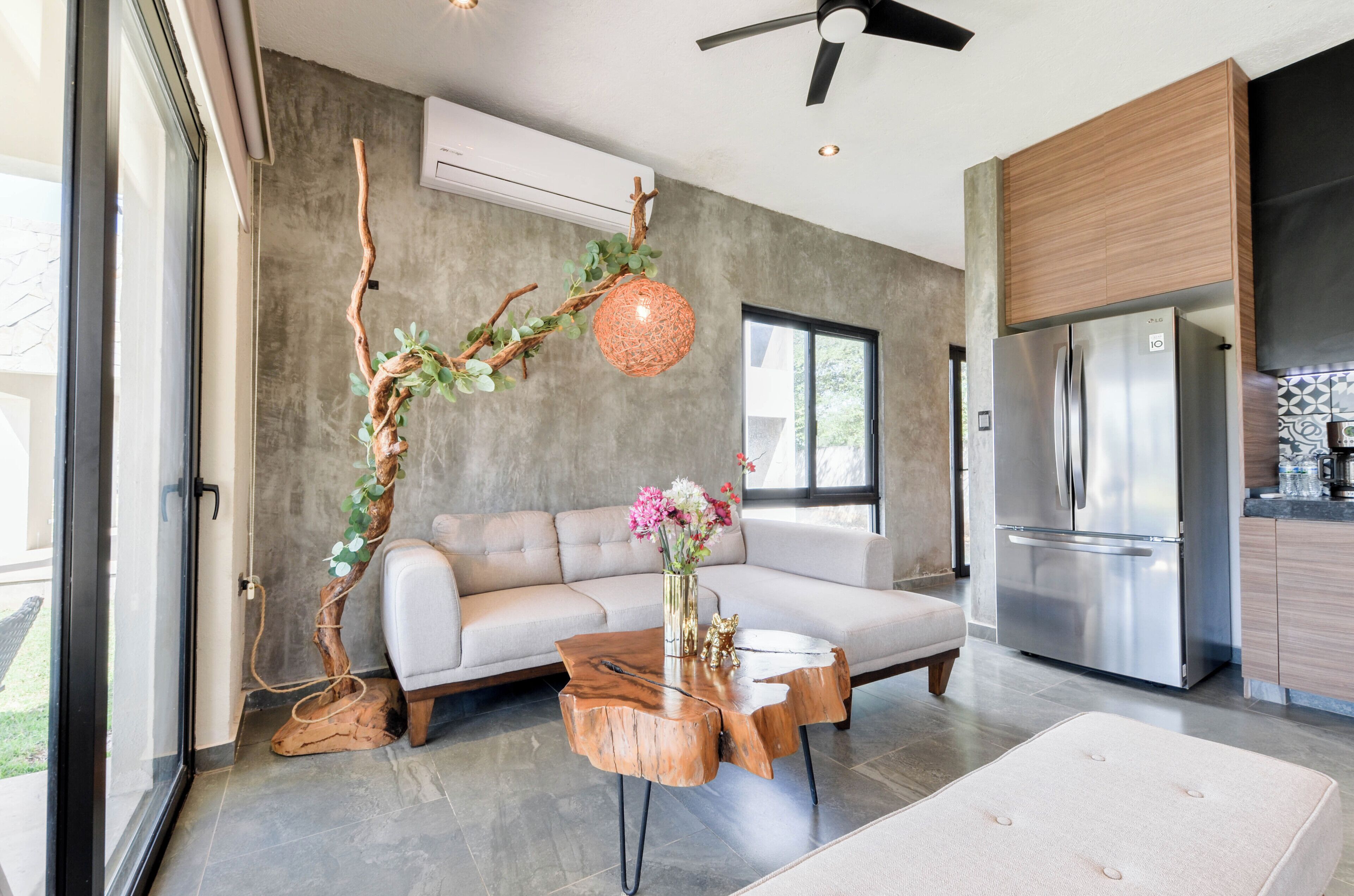 コンフォート ヴィラ プールビュー | リビング エリア