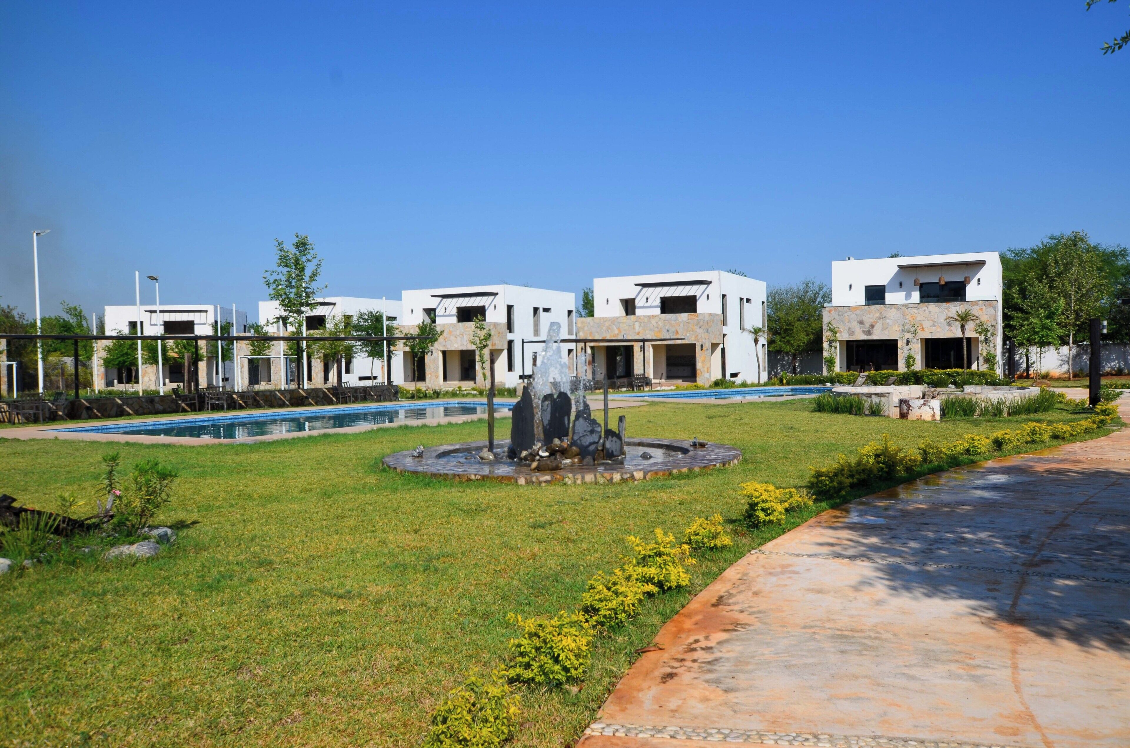 舒适别墅, 泳池景观 | 外观