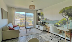 TV - Sea View • Pool • Air Conditioning • Beach 300m Away • Rated 3 stars (Le Lavandou)