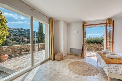 Villa with pool & sea view • Peaceful • St-Clair