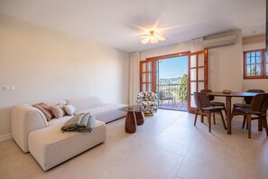 TV - Puebla Aida Unique - Charming Renovated 2 bedroom (Mijas Costa)