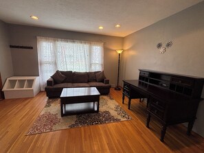 Living area - Radiant Ranch 3 - Bedroom home in Kokomo, IN. (Kokomo)