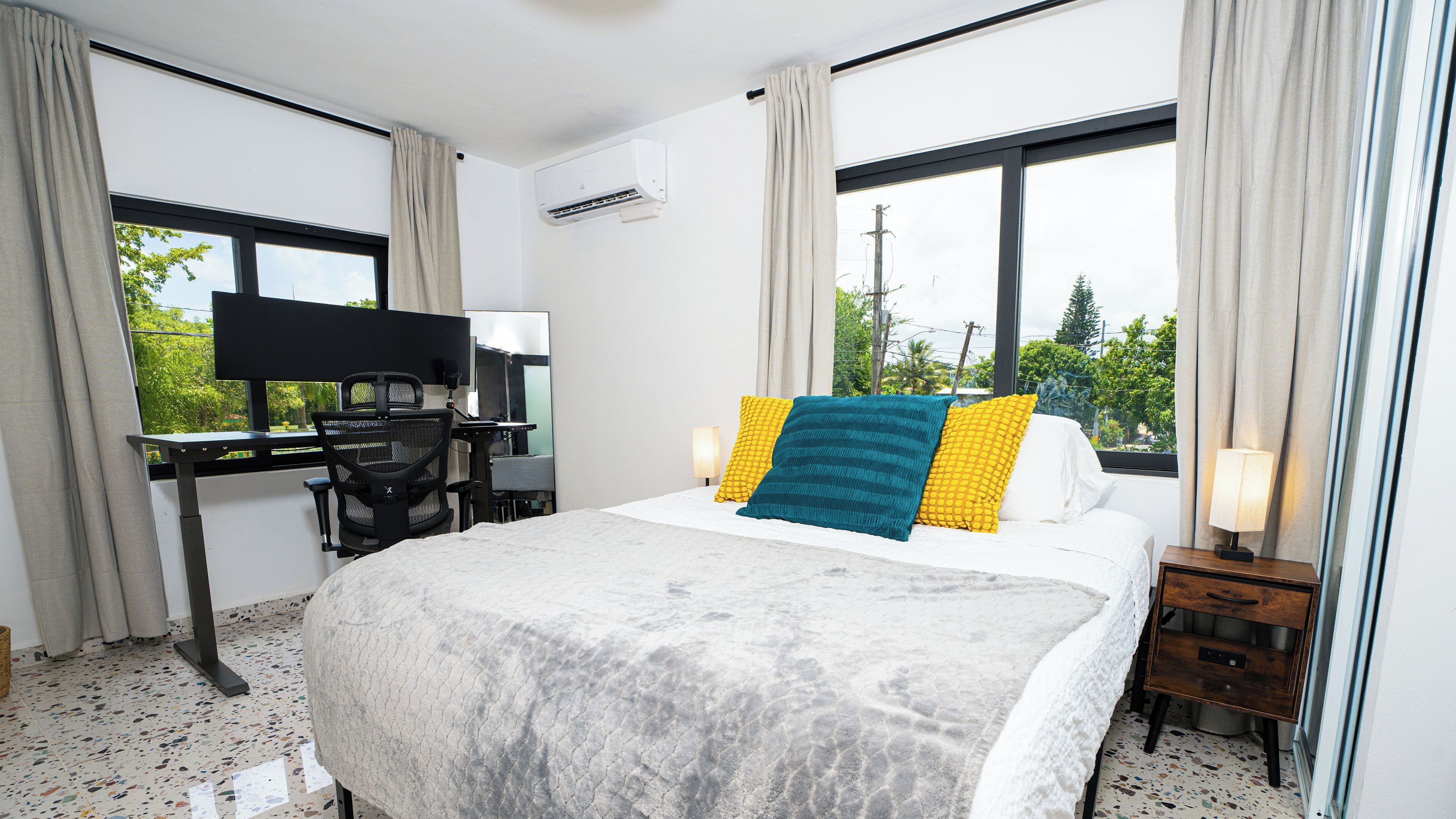 1 bedroom, iron/ironing board, internet