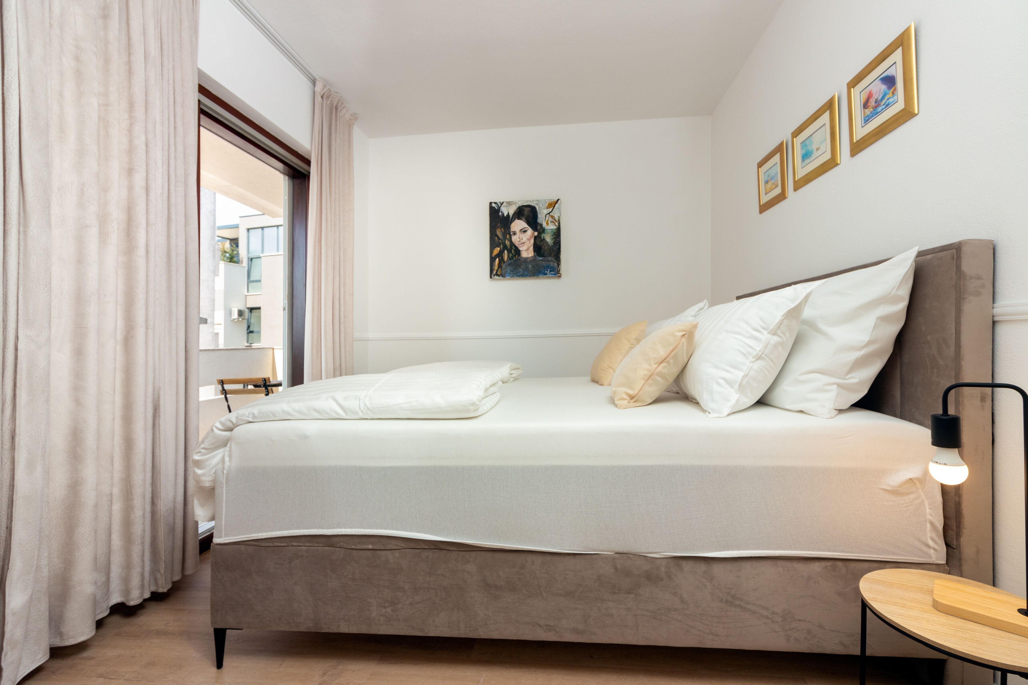 Superior Apartment