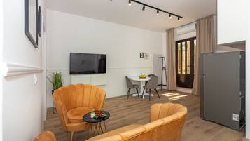 Luxury Apartment, Non Smoking, Private Bathroom | Interior
