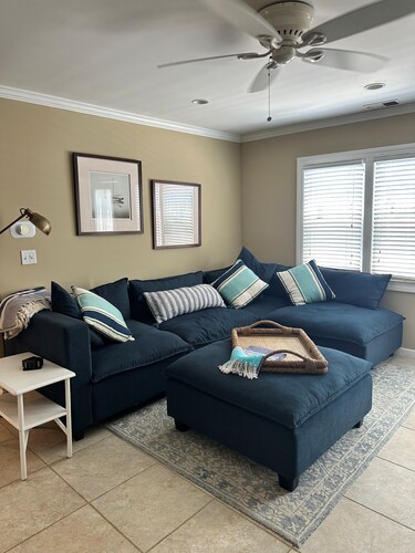 Normandy Beach 5BR Private Beach Access  Dual-Unit Home for Multi-Family Stay