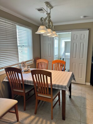 Dining - Normandy Beach 5BR Private Beach Access  Dual-Unit Home for Multi-Family Stay (Lavallette)