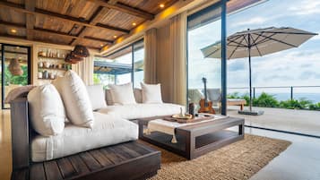 5 bedrooms