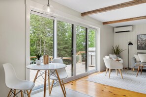 Dining - Shediac River Cottage- hot tub and private dock! (Shediac)